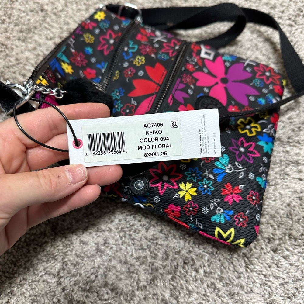 NWT Kipling Nylon Cute Travel Floral Purse w Lots of Pockets and Cute - Picture 8 of 12